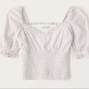 Gingham smocked puff sleeve top